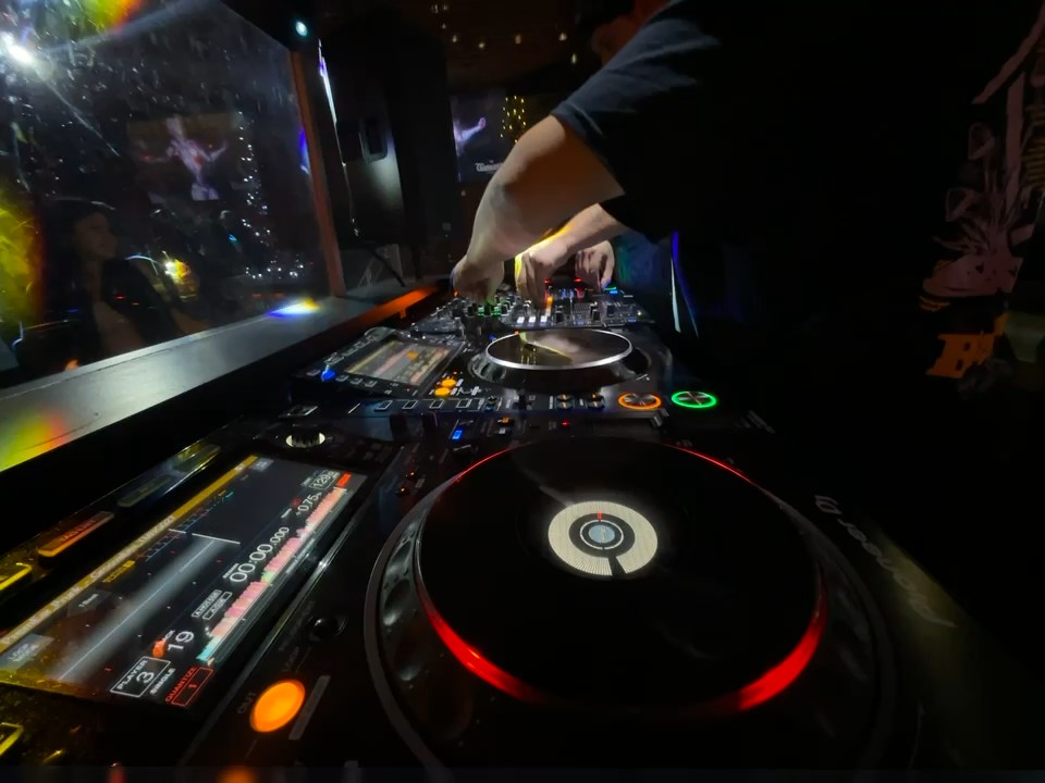 IMG_4616.MOV_snapshot_00.02.809